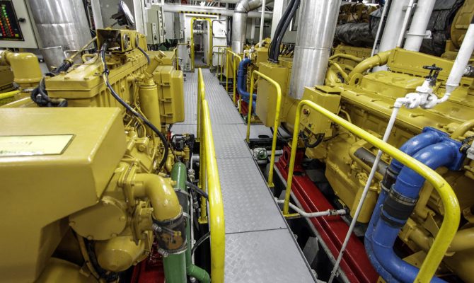 hull-machinery-thumb